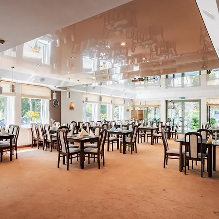 Sobieszewo Hotel 2*