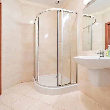 فندق مبيت وإفطار Przystan Sobieszewo غدانسك